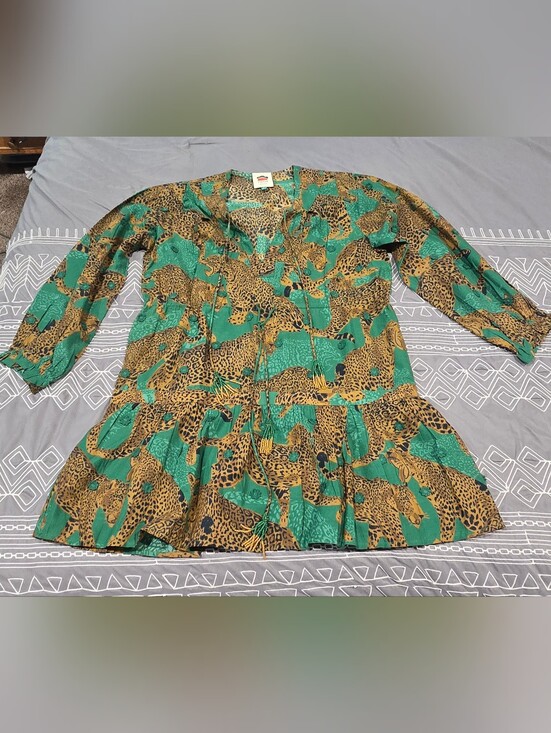 FARM Rio Dresses & Skirts - Farm Rio Artsy Leopard Green Long Sleeve Mini Dress Size Medium